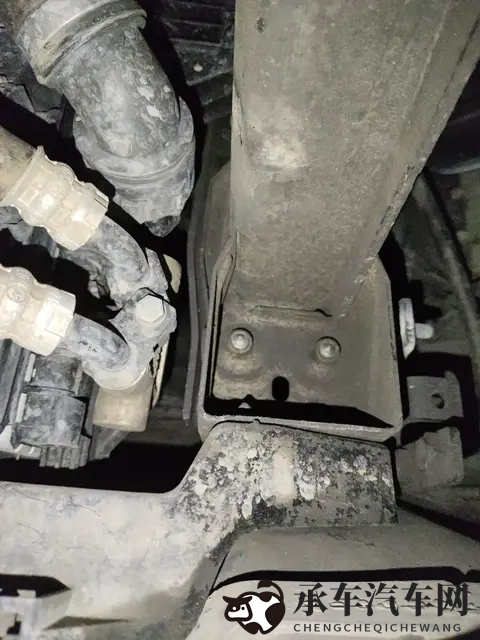 十年老将风韵犹存，16万拿下二手保时捷卡宴S，圆你豪车梦？-2