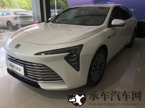 别克君越准新一手车，5千公里表显，1428万抄底价？-2