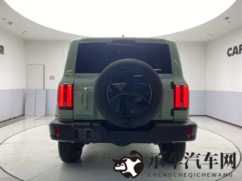 24年一手坦克300穿越者,准新硬汉座驾,18万拿下!-1