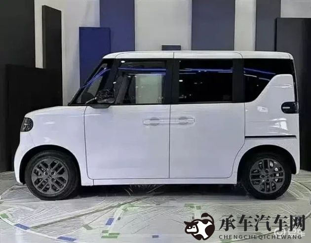 37大但人文艺术仙林踪|汽车艺术跨界展：汽车设计之美惊艳亮相-3