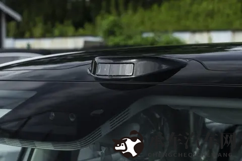 10万预算买纯电轿车，零跑B01真的不会错吗？听听车主怎么说-3