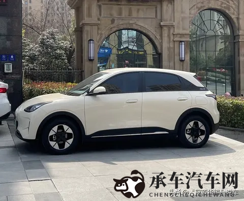 吉利进英，比亚迪遇冷，电动车战场谁在暗中较劲？-1