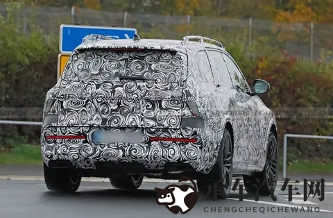 绿巨人污 免费|新能源汽车新宠,500公里续航,亲民价格,想了解更多?-2