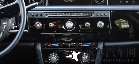 汽车物理按键集体消失?全触屏是创新还是倒退?用户吐槽-1