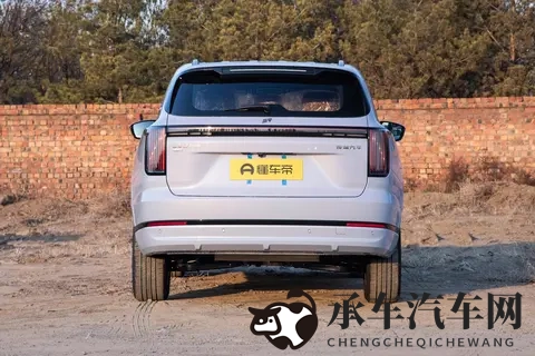 15 万级家用 SUV 实力派！2025 款捷途山海 L7 PLUS ，家庭出行的真刚需-3