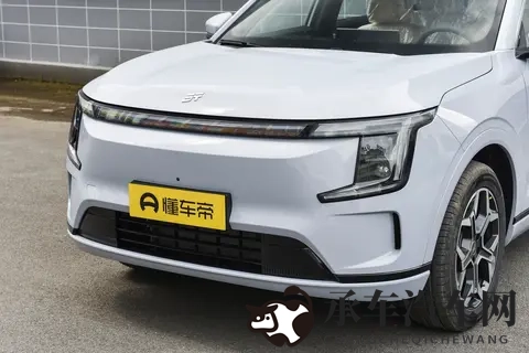 1099 万起，买 7 座大空间、双冰箱，还有 220km 纯电续航-3