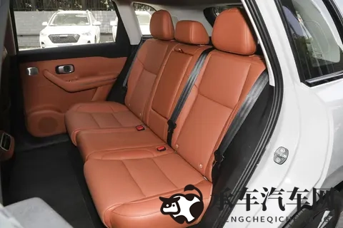 15 万内家用 SUV 选择！零跑 C10 真实体验，比合资油车香太多-3