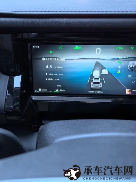 捷途山海T1兼顾通勤与越野?2025款实测三电机四驱+226km纯电续航-1