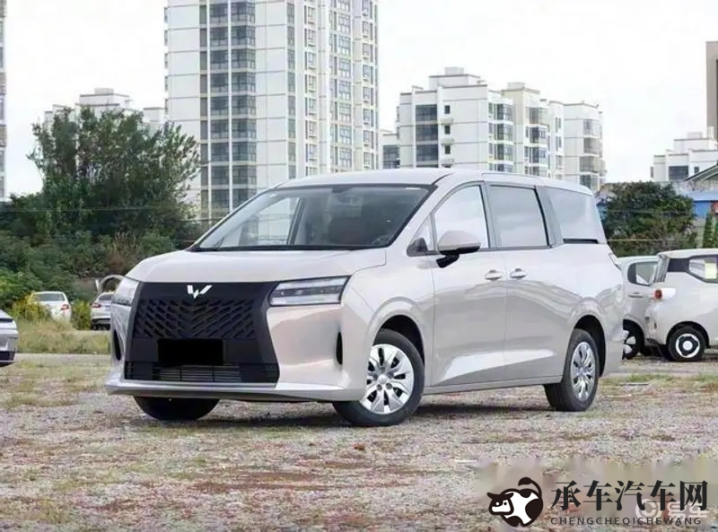 草莓丝瓜|汽车新潮流：自然元素融合现代科技，打造未来座驾-1