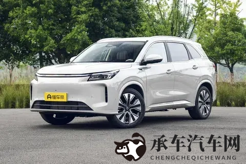 1198 万拿下 230km 插混！蓝电 E5 PLUS 这性价比杀疯了-1