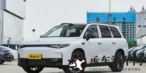 2025三季度SUV大战：小米杀疯了，理想丢了王座！-1