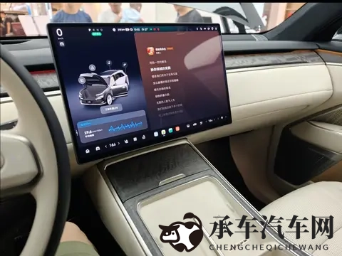 乐道L90:纯电+换电，超大空间，这或许是最务实的家庭SUV选择-2