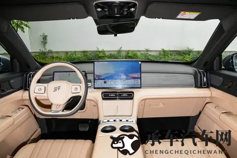 七座SUV怎么选?我试驾了奇瑞捷途2025款X70L旗舰型-2