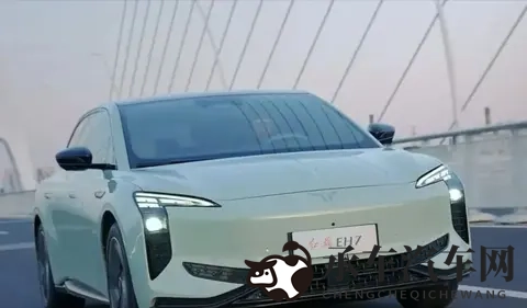 全红婵喜提三辆新车,遭到网友笑侃:再送院子放不下了…-2