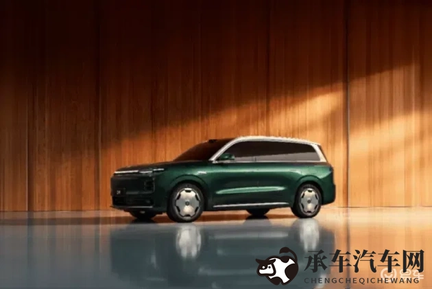 白丝袜舞蹈生被c到高潮|舞动丝袜，高潮瞬间引发热议-2