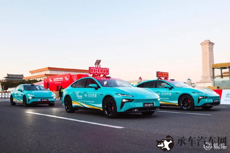 明里被隔壁的邻居侵犯|隔壁邻居深夜行为不轨，明里遭受侵犯之苦-1