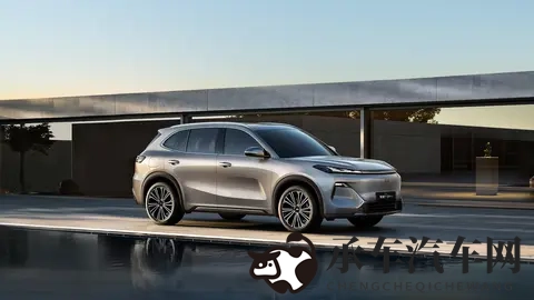 新款上市!2026款吉利银河星舰7 EM-i将于11月19上市-2