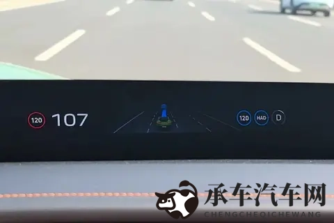 小米YU7开起来如何?嘿,真有你不知道的!-3