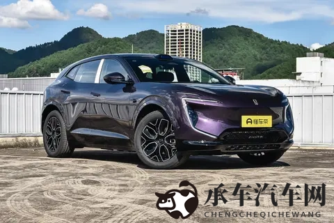 20-30万新能源SUV怎么选？华为系满血SUV阿维塔07体验-2