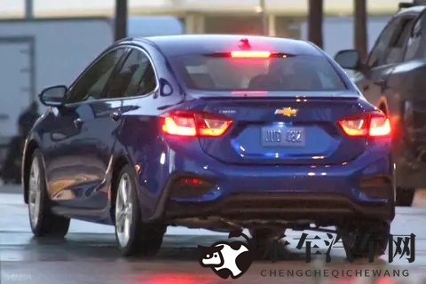 雪佛兰科鲁兹的思考：排气歧管上的锈迹，在说它跟转速死磕的故事-2