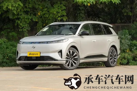 试驾eπ008五座版：让全家人都满意的家用车，到底什么样？-2