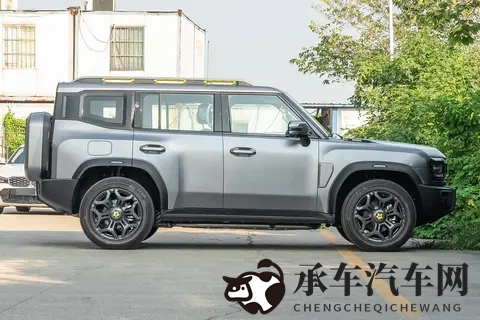 捷途山海 T2 :方盒子的 “六边形战士”,20 万级预算闭眼入不亏!-3