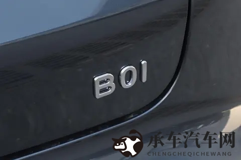 10 万内纯电轿车选购攻略：零跑 B01 是否适合家用？-1