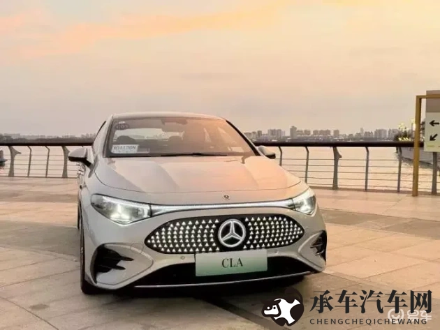 17吃瓜:新能源汽车爆款,外观时尚续航长,它凭啥这么火?-1