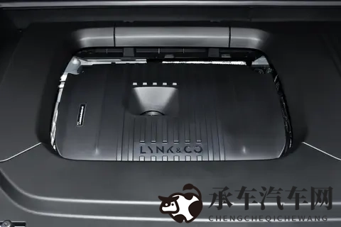 20万出头买大五座，全系四驱真香！这台SUV能入吗？-3