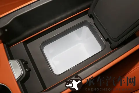 156英寸向日葵屏+四音区语音!捷途山海L7 PLUS 1099万起真香-2