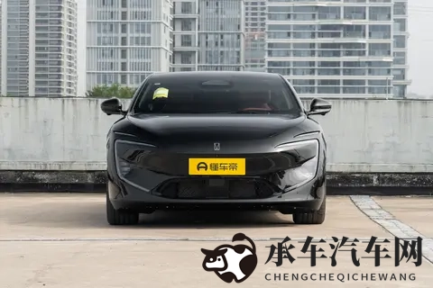 4299 万的移动 KTV + 按摩椅！阿维塔 12 这配置太懂家用豪华了～-3