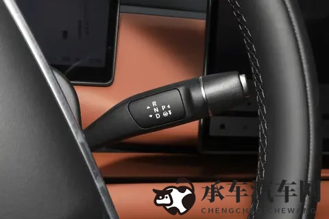 15 万内家用 SUV 选择！零跑 C10 真实体验，比合资油车香太多-1