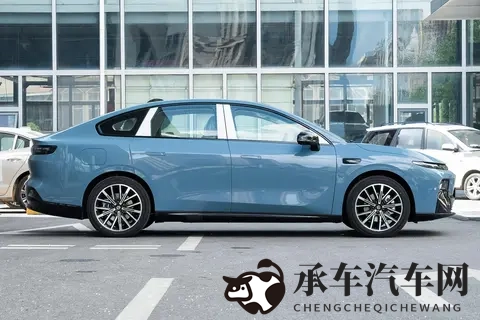 三个月跑了1万公里,零跑B01到底靠不靠谱?听听过来人怎么说-3