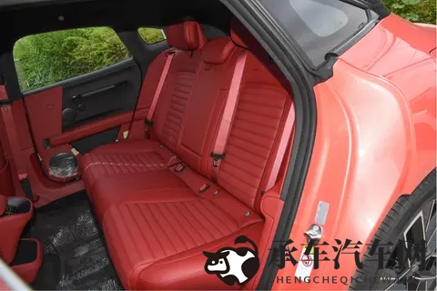 11 月买车捡大漏！1899 万开走 “华为 + 宁德” 联手打造的好车-1