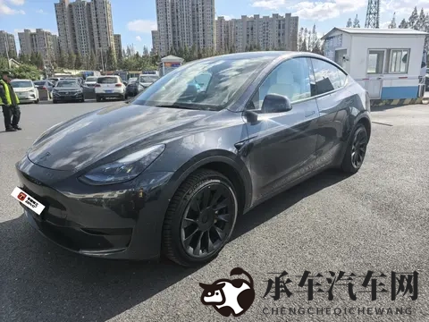 19万多开走准新特斯拉Model Y，感受59秒加速！-1