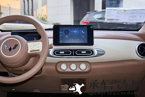 五菱宏光 MINIEV 多款配置,为什么更推荐臻享款?-1