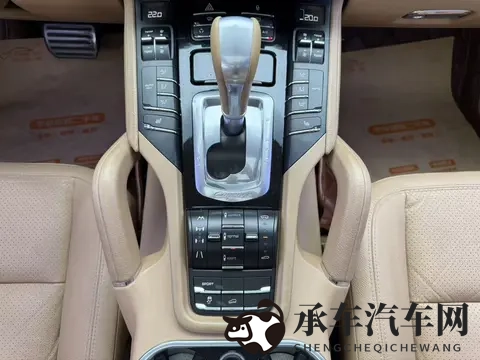 2012年上牌保时捷Cayenne，30T仅售118万，圆你豪车梦！-3
