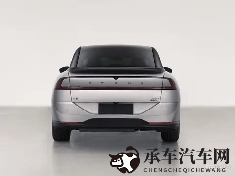 小鹏P7+增程版续航曝光 492度电池_纯电续航325km-3