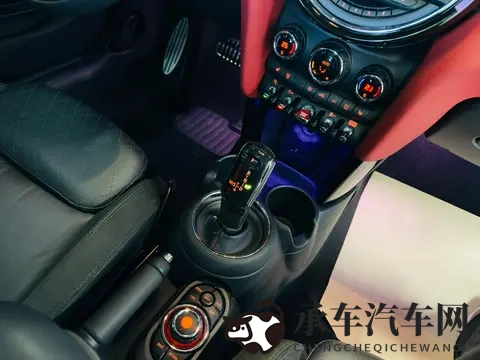 3.03免费OPPO版破解大全免费下载|汽车功能解锁新选择,轻松提升驾驶体验-2