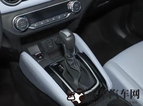 东京热成人app|汽车生活新风尚，驾驶艺术大揭秘-2