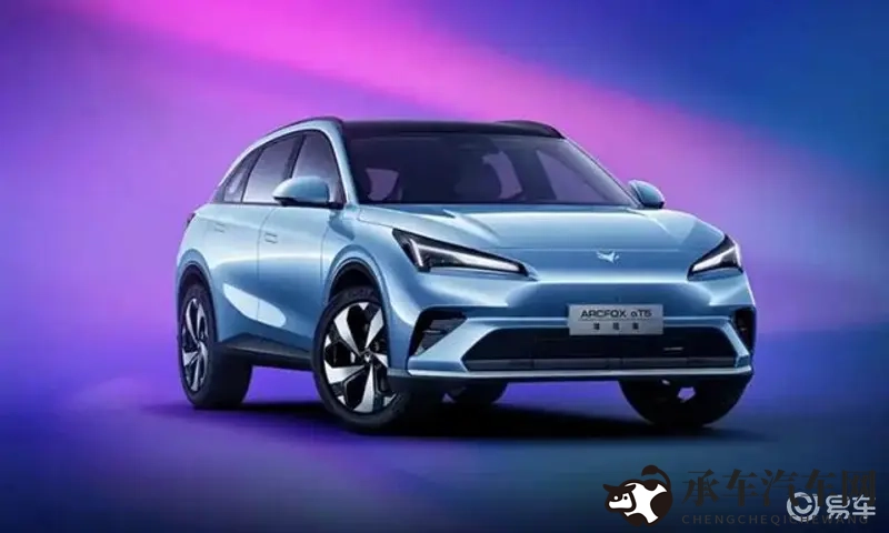 四川女人大战黑人40厘米：四川女子与黑人男子激烈冲突，身材对比引热议-1