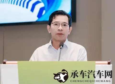 电子厂十六七岁的女孩子|年轻女性成汽车市场新宠，车企如何迎合？-1