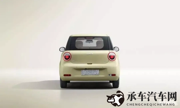 国产美女被草：美女司机引领新能源，绿色出行风尚来袭-1