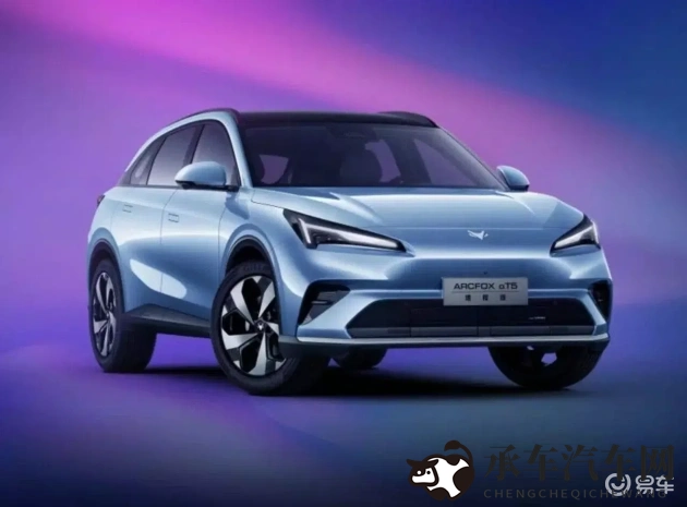 武警男男野外自慰军人：两名武警在野外行为不当引关注-1