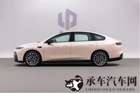 2021天天干|汽车市场盘点:新能源汽车崛起,出口量翻倍-2