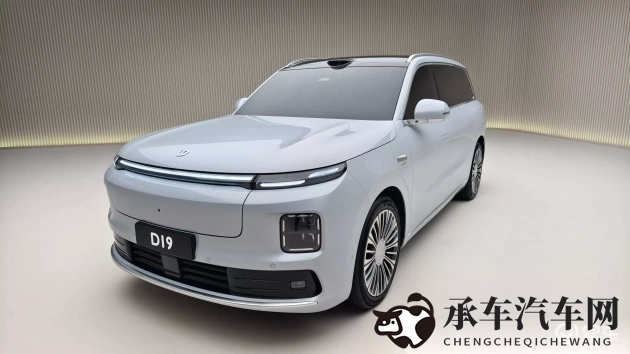 宝贝乖～腿开大一点就不疼了|汽车座椅舒适度：选对座椅，驾驶更愉快-2