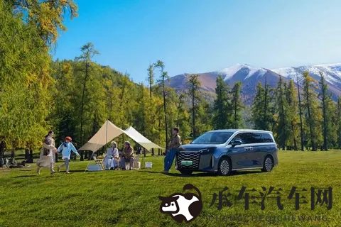 小马大车男孩妈妈|家庭购车新潮流：儿童安全与舒适兼顾的小型SUV大揭秘-3