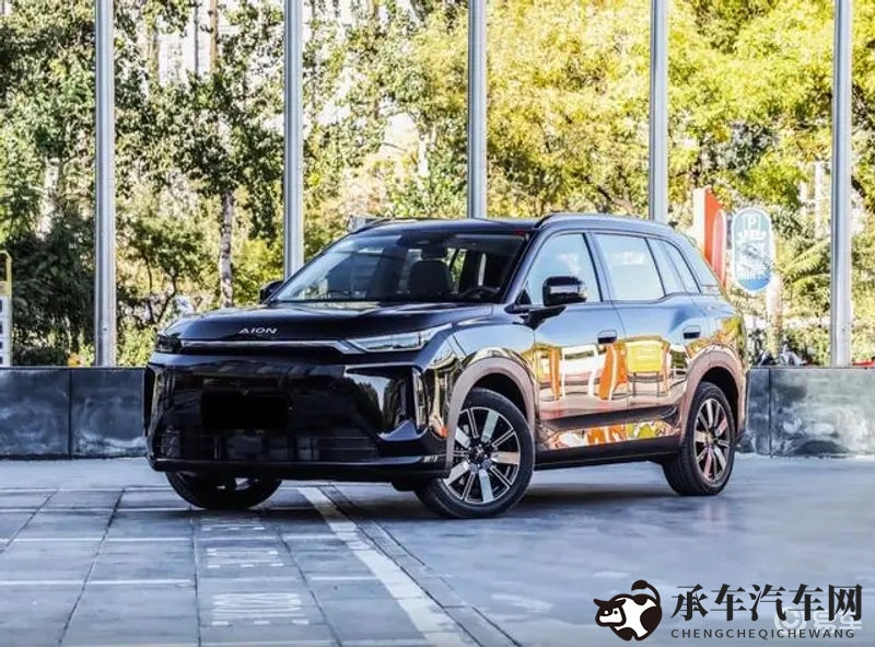 钟欣潼无码囗交：汽车技术革新，无码连接引领未来-1