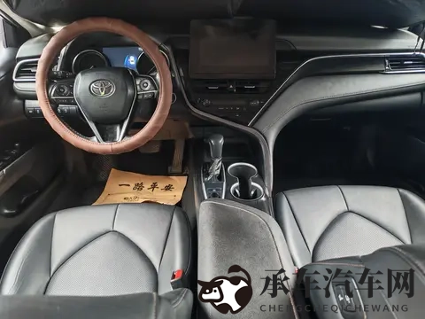 女人与公豬交交酡|女性与野猪激情缠绵瞬间-3