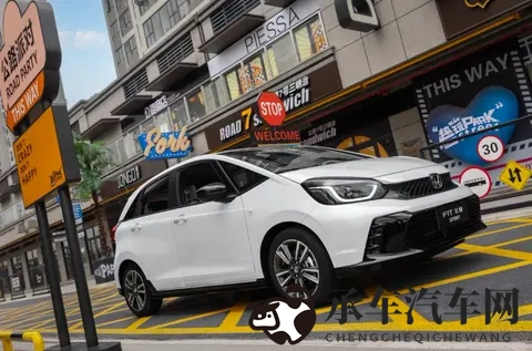 能量网站IP|新能源汽车崛起，能量驱动新篇章-2